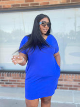 Load image into Gallery viewer, Tshirt Dress plus size

